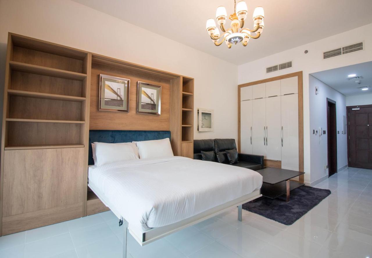 Furnished Studio, Close To All Amenties! - Resortz 11 Dubai Eksteriør billede
