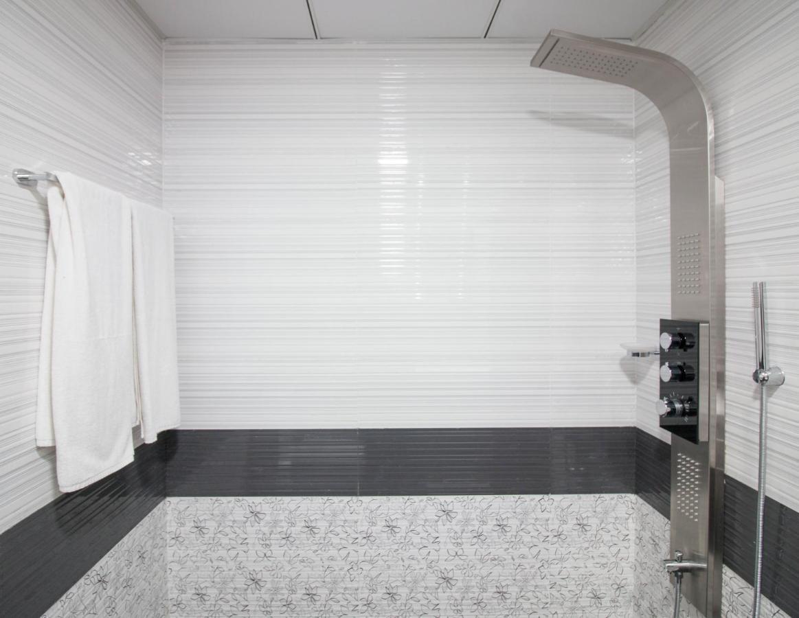 Furnished Studio, Close To All Amenties! - Resortz 11 Dubai Eksteriør billede